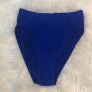 *TRIUMPH INTENTIONAL HIGH WAISTED BIKINI BOTTOMS